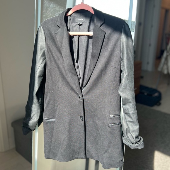 [CLEARANCE/Send Offers] THEORY VINTAGE BLAZER WITH LEATHER SLEEVES, SIZE 8 - Picture 5 of 5